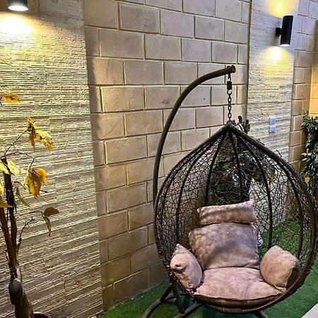 Luxury Flat With Garden And Private Entrance شقة فاخرة بحديقة و مدخل خاص Каїр Екстер'єр фото