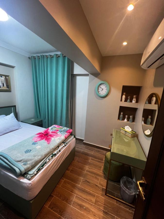 Luxury Flat With Garden And Private Entrance شقة فاخرة بحديقة و مدخل خاص Каїр Екстер'єр фото
