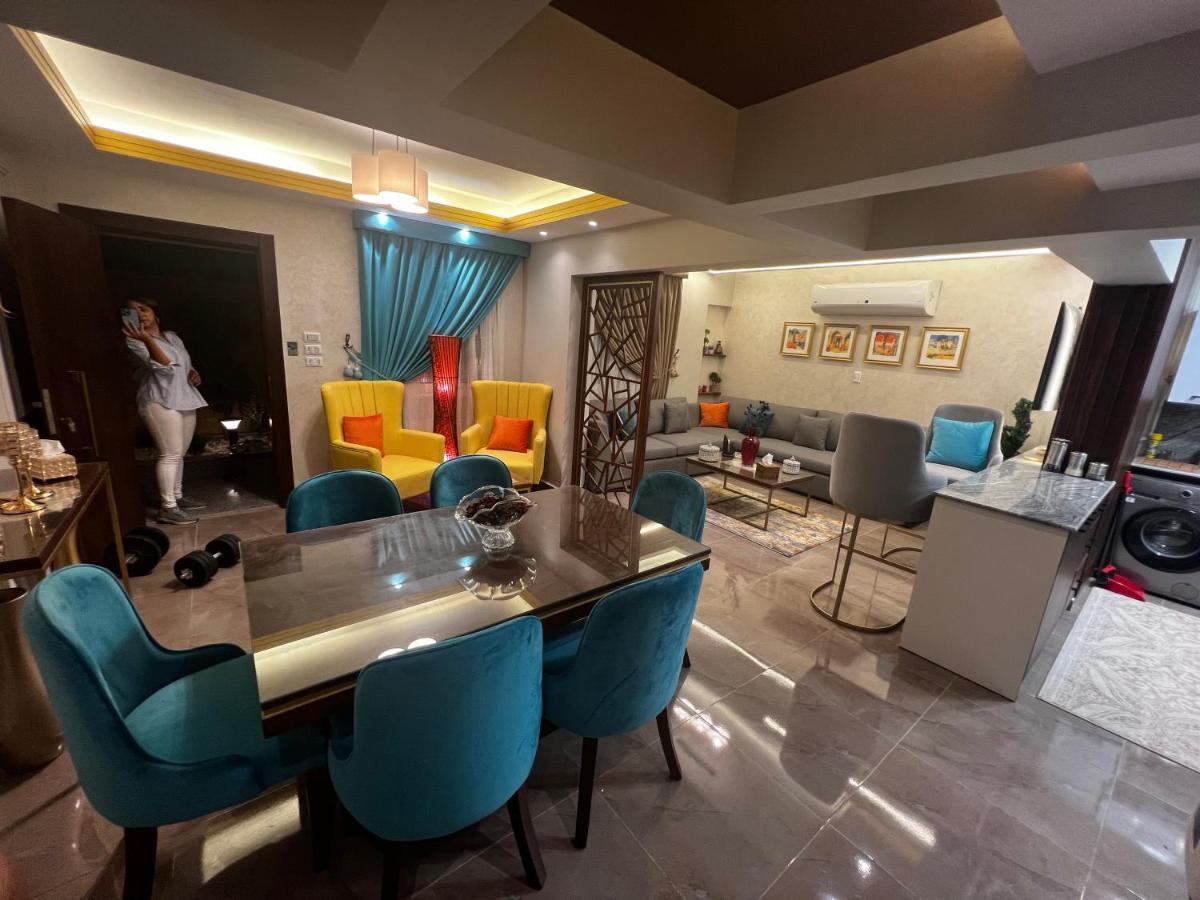 Luxury Flat With Garden And Private Entrance شقة فاخرة بحديقة و مدخل خاص Каїр Екстер'єр фото