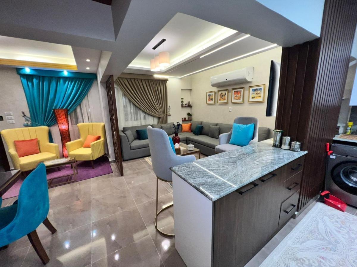 Luxury Flat With Garden And Private Entrance شقة فاخرة بحديقة و مدخل خاص Каїр Екстер'єр фото