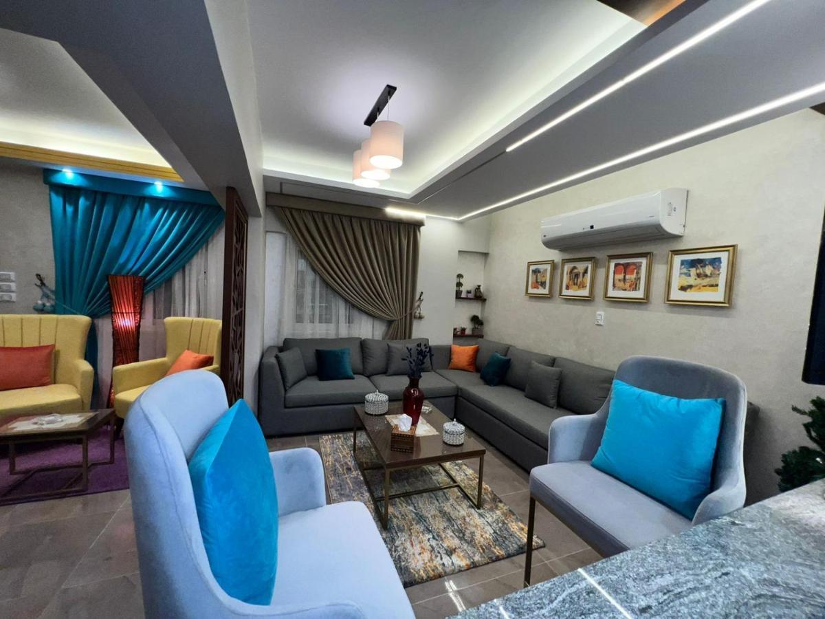 Luxury Flat With Garden And Private Entrance شقة فاخرة بحديقة و مدخل خاص Каїр Екстер'єр фото